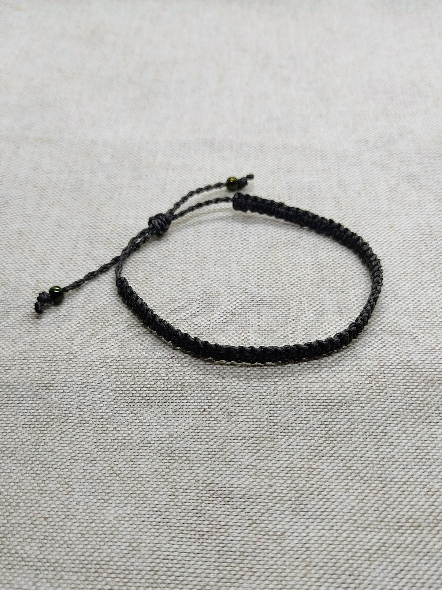 White, black or gray friendship bracelet (+ colours)