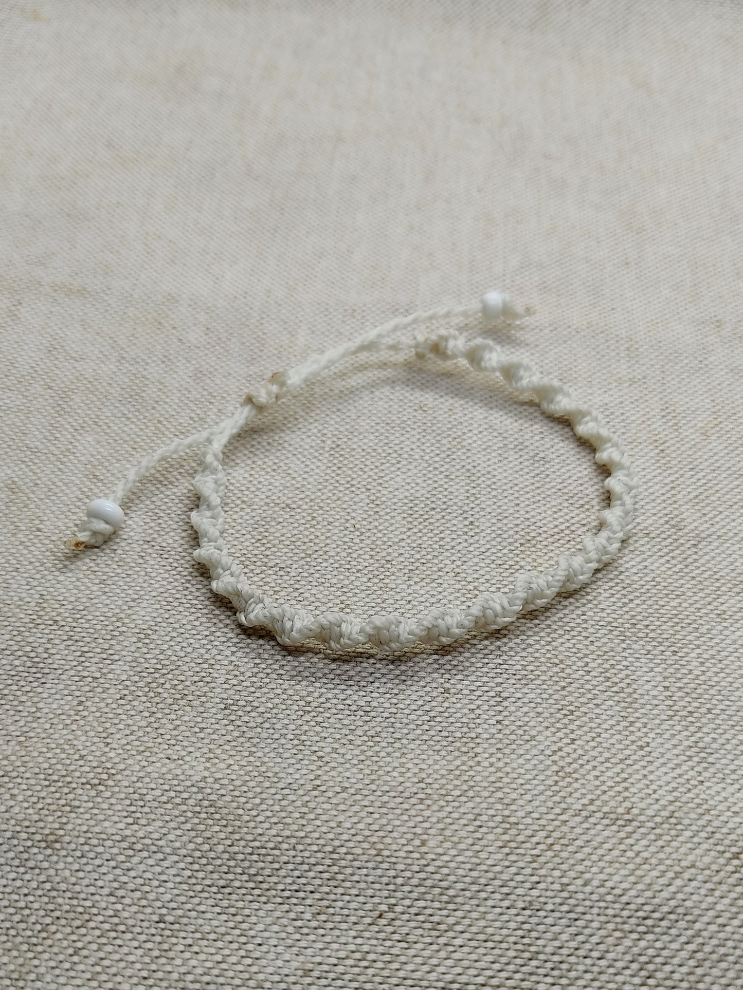 White, black or gray friendship bracelet (+ colours)
