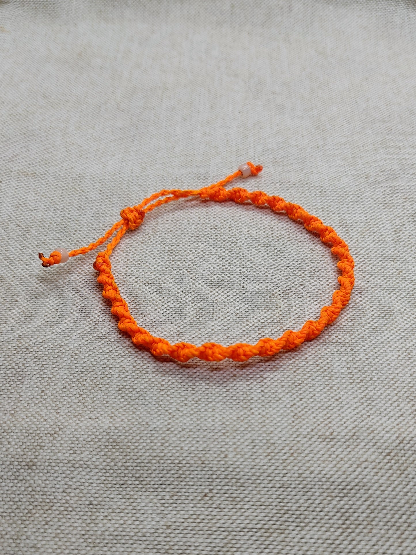 Neon friendship bracelet (+ colors)