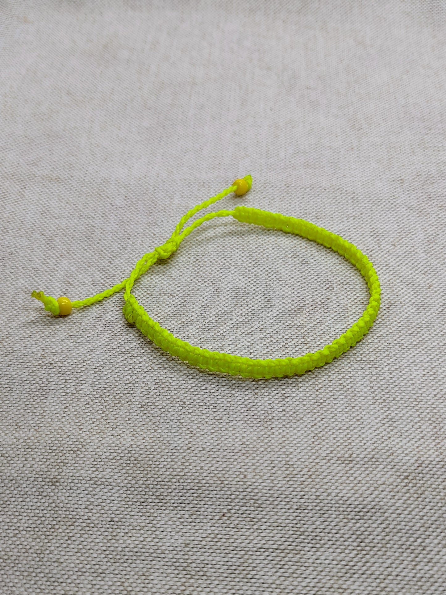 Neon friendship bracelet (+ colors)