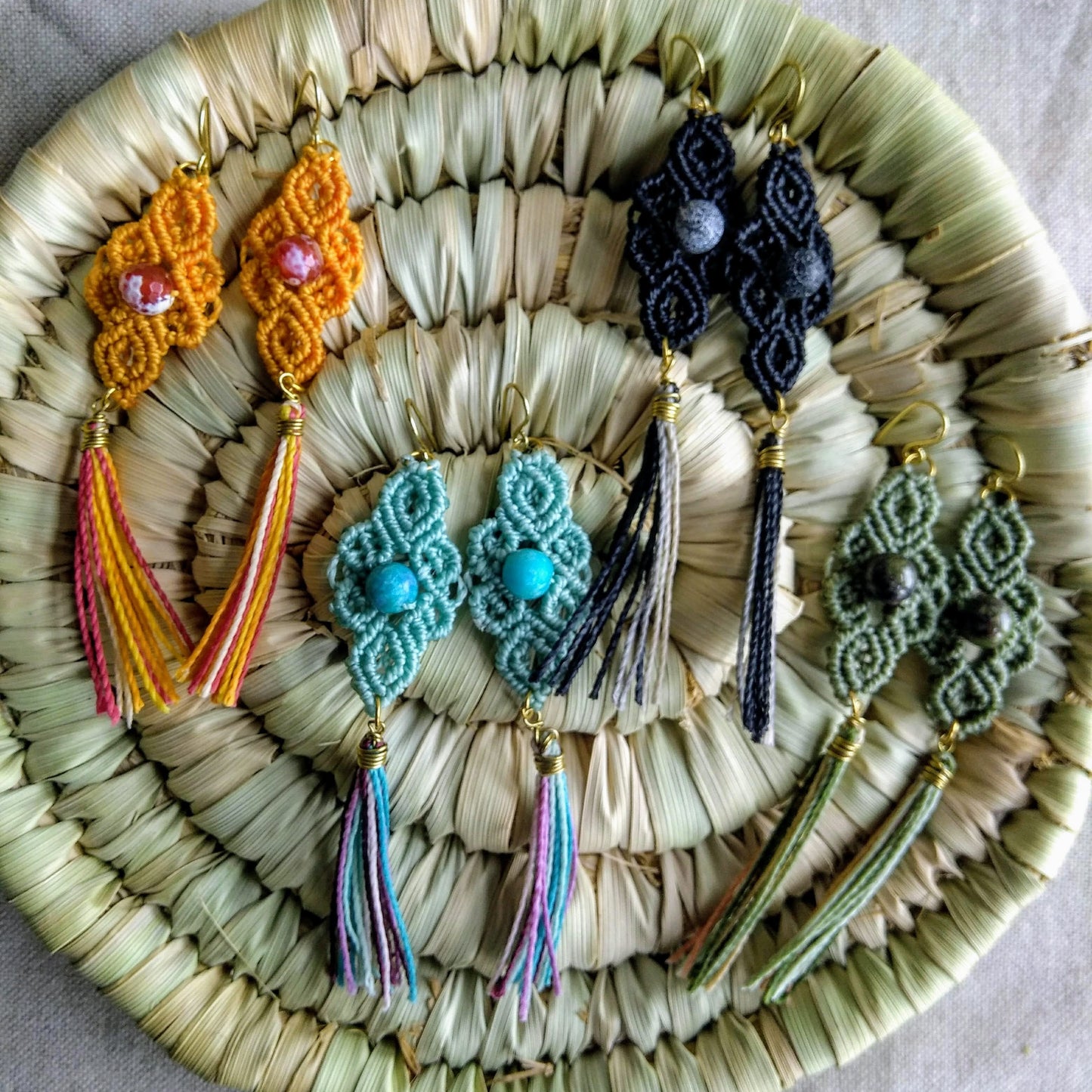 Ariel - Long earrings with tassels and hard stones (+ colors)