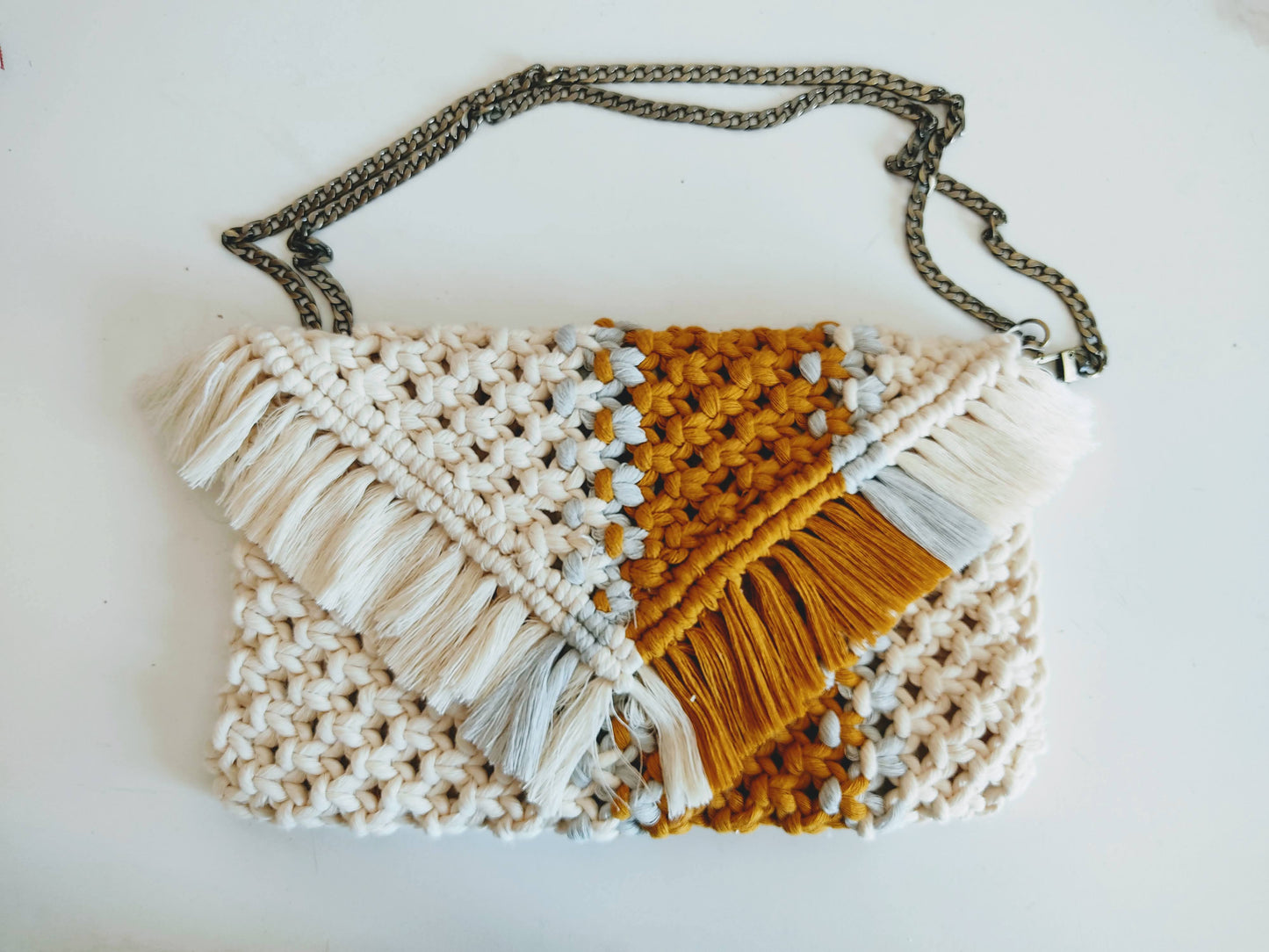 Pochette a busta in cotone panna e senape