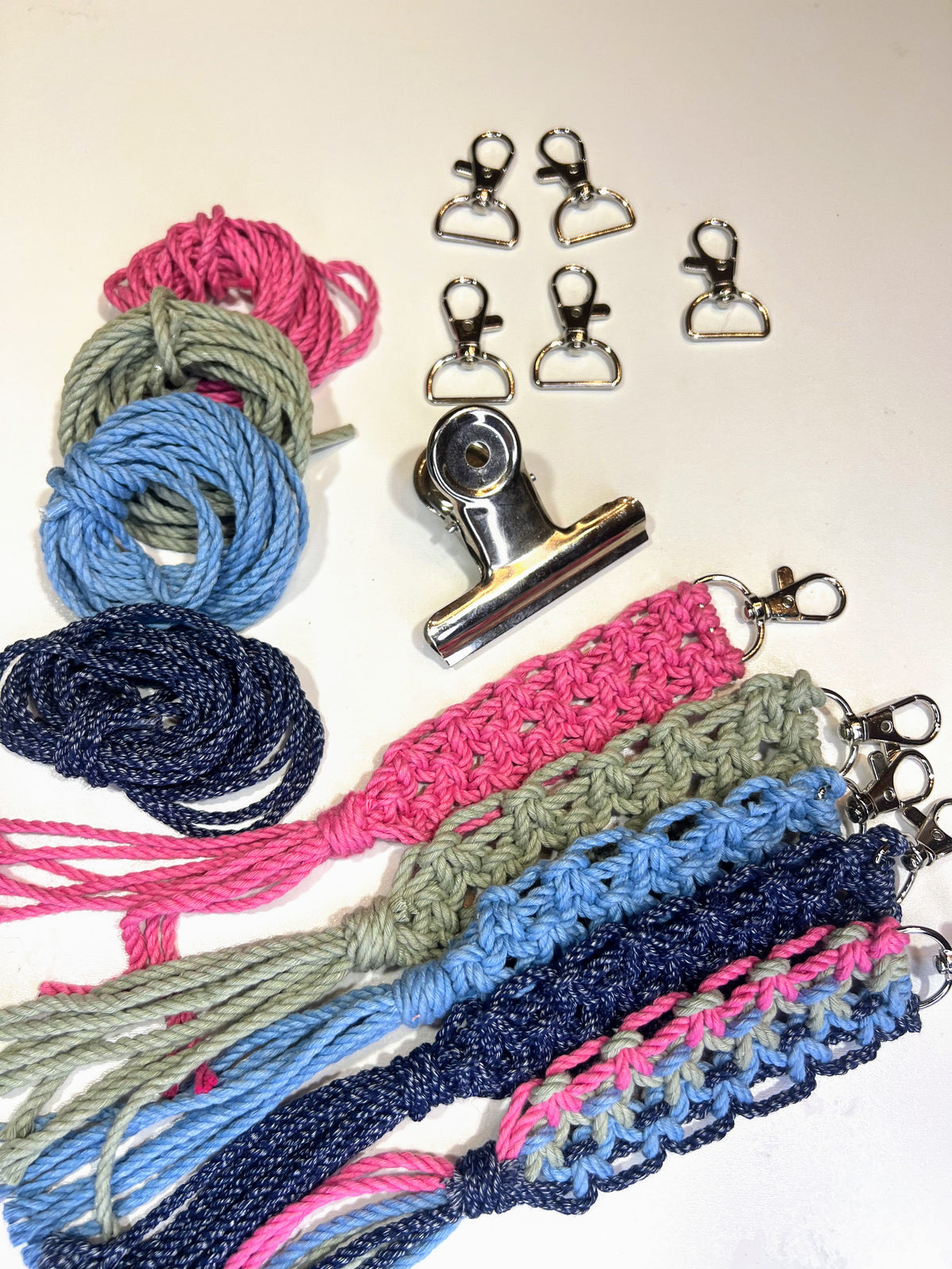 Macramé Hydrangea Keychain Kit