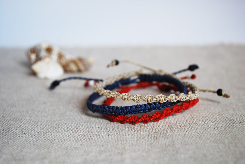 Marina - Set of three macramé bracelets