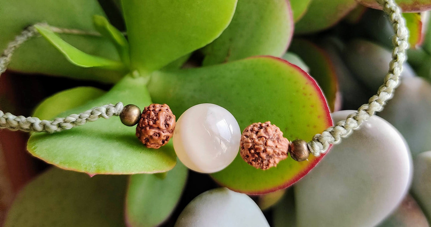 Bracciale Rudraksha e pietre dure (+ colori)