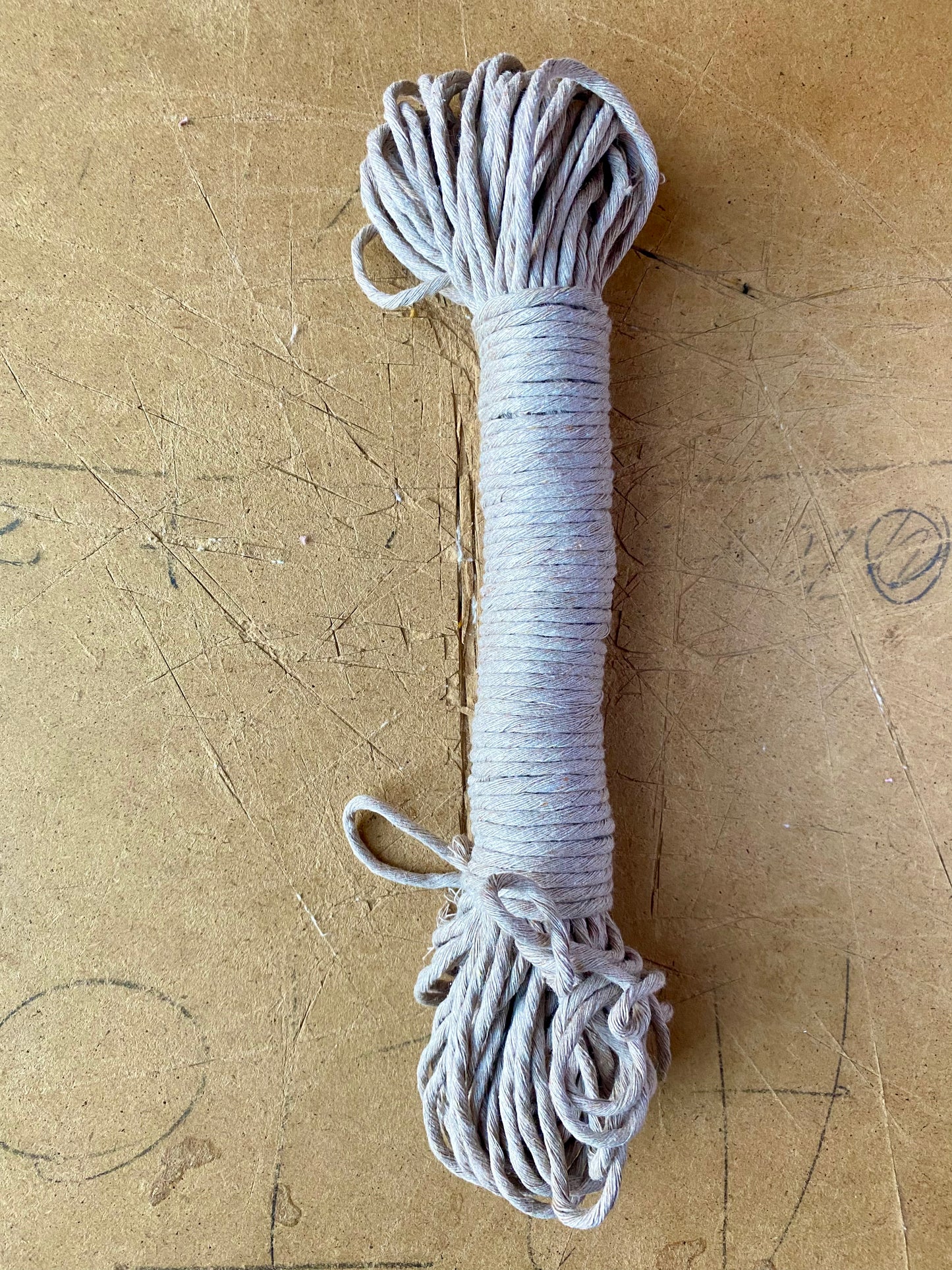 Ball of 30 m, 3 mm rope, one end (coloured)