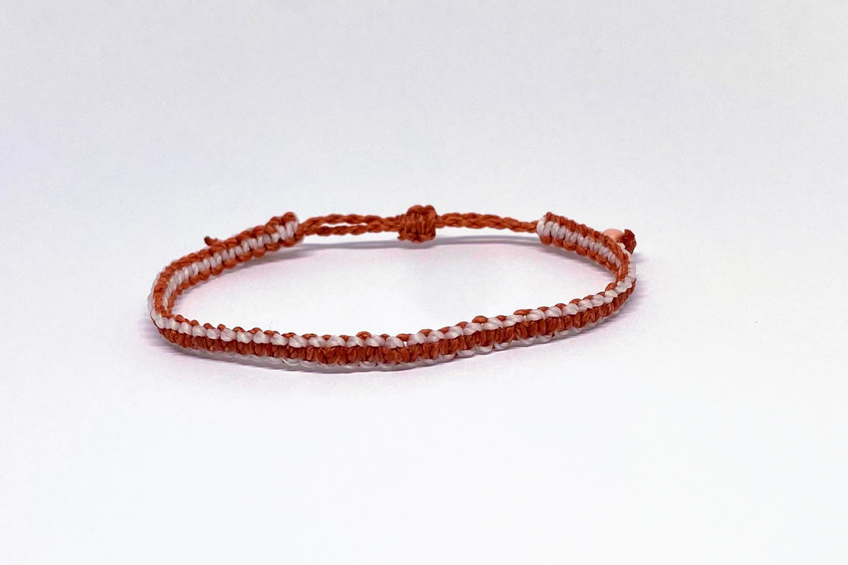 Variante di colore del Friendship Bracelet Bicolor Reef Knot