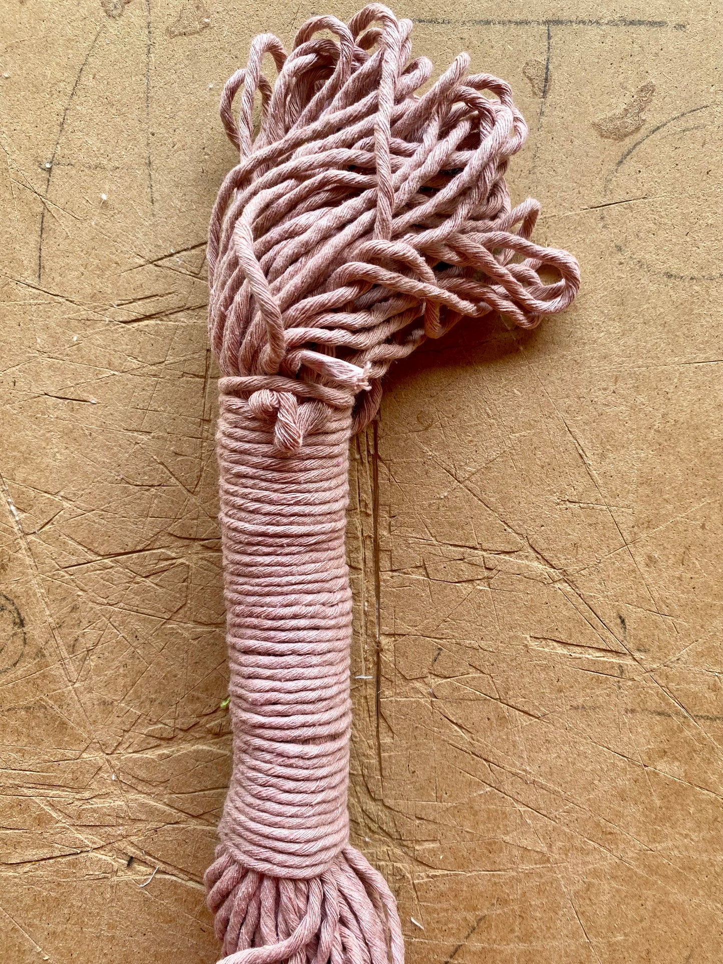 Ball of 30 m, 3 mm rope, one end (coloured)