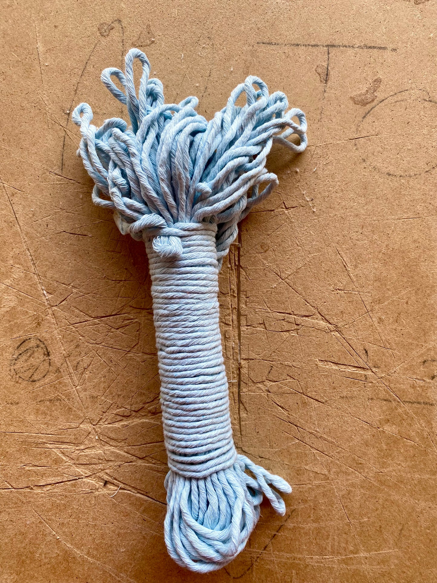 Ball of 30 m, 3 mm rope, one end (coloured)