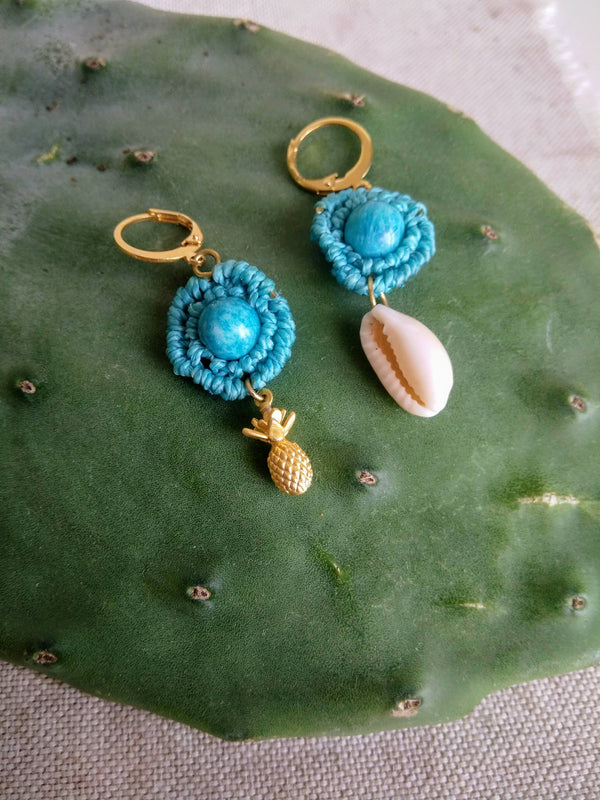 Orecchini Summer is Crazy con conchiglia e charm