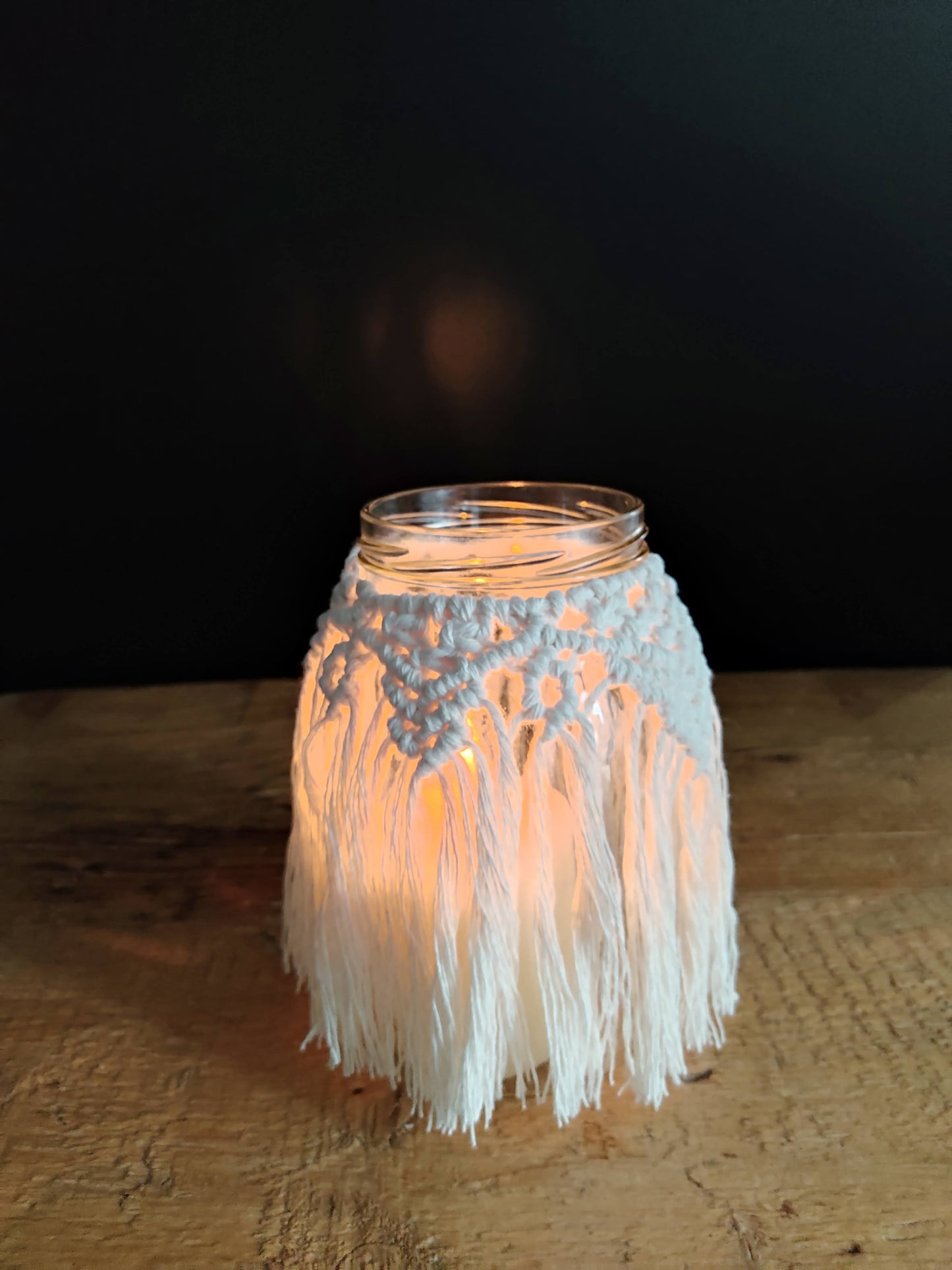 Lanterna a macramé con vaso di vetro grande