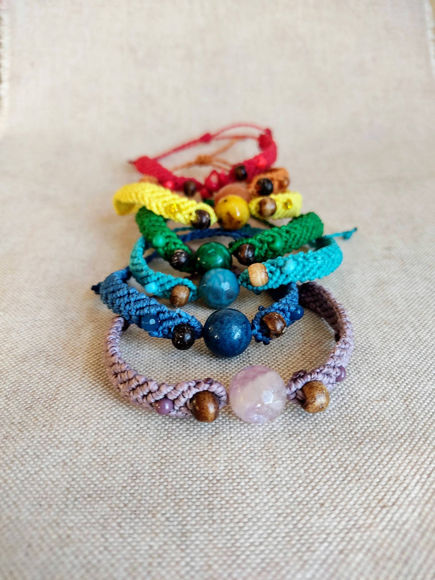 Bracciale Chakra con pietre semipreziose e perle di cocco (+ colori)